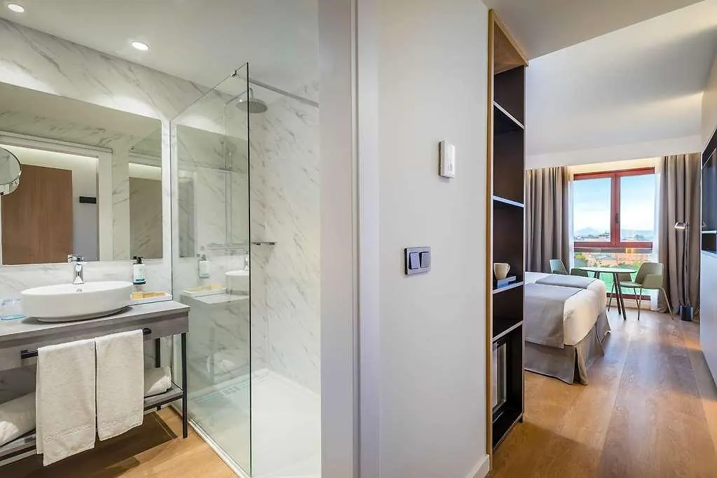 Occidental Pamplona Hotell